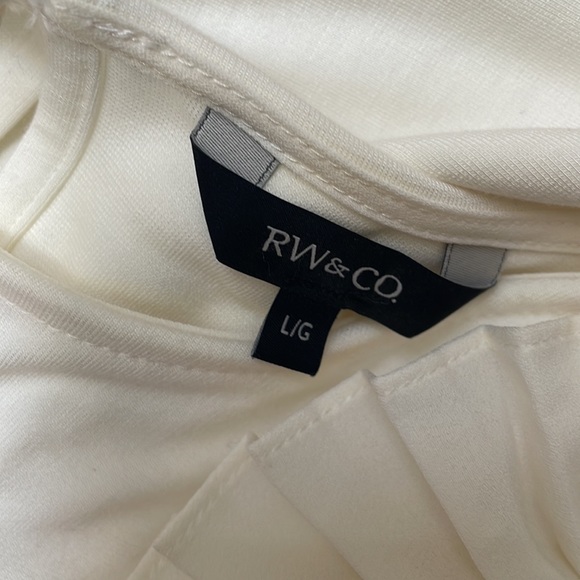 RW&co Ivory blouse with arm detail - Picture 3 of 3